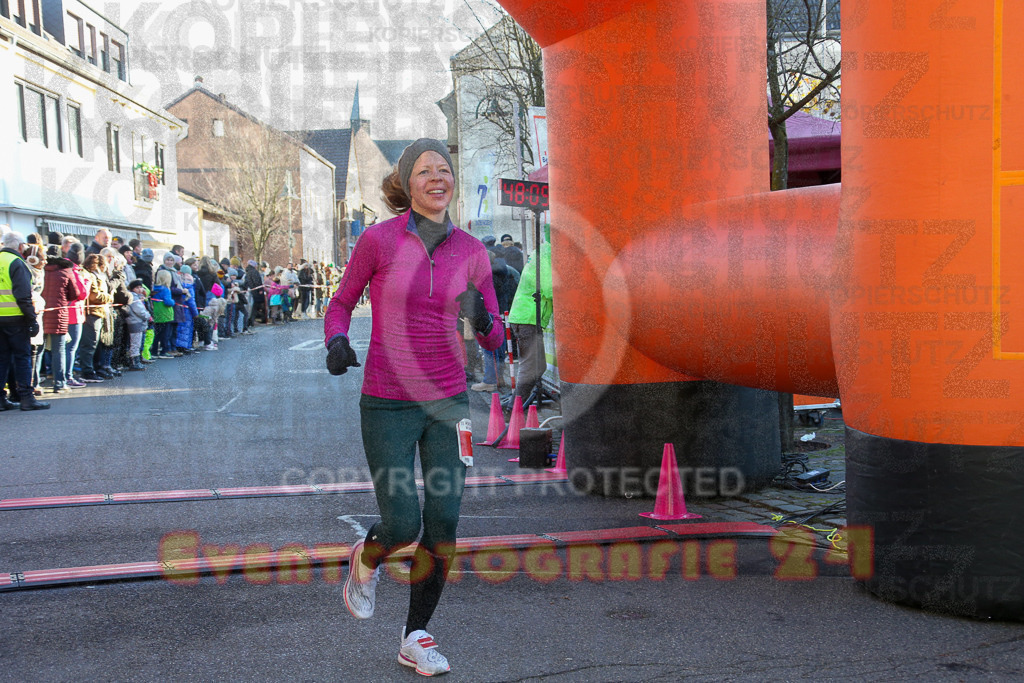 241201_1224_EX1_1999 | Sportfotografie im Rhein-Sieg Kreis, Köln, Bonn, NRW, Rheinland Pfalz, Hessen, etc. Unser Tätigkeitsfeld umfasst den Laufsport vom Volkslauf über den Marathon, Duathlon, Triathon bis zum Ultralauf wie Kölnpfad Ultra oder Schindertrail.
