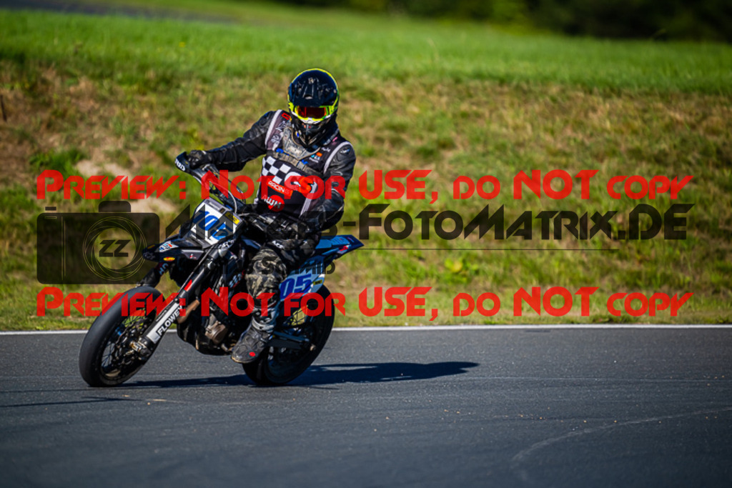 MaZZes_FotoMatrix_220904_5857 | S3