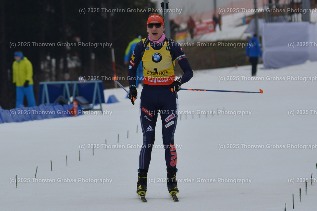 IBU WC Biathlon Oberhof 2018 | KUZMINA Anastasiya (SVK) im Ziel (Platz 1); IBU WC Biathlon Oberhof 2018, 10 km Verfolgung der Frauen am 06.01.2018 in der DKB Ski Arena in Oberhof, (Deutschland) - Realisiert mit Pictrs.com