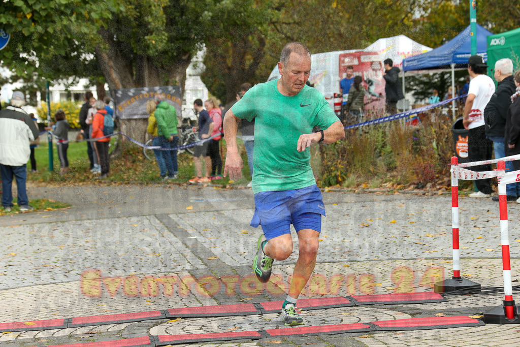 241020_1101_EX1_0675 | Sportfotografie im Rhein-Sieg Kreis, Köln, Bonn, NRW, Rheinland Pfalz, Hessen, etc. Unser Tätigkeitsfeld umfasst den Laufsport vom Volkslauf über den Marathon, Duathlon, Triathon bis zum Ultralauf wie Kölnpfad Ultra oder Schindertrail.