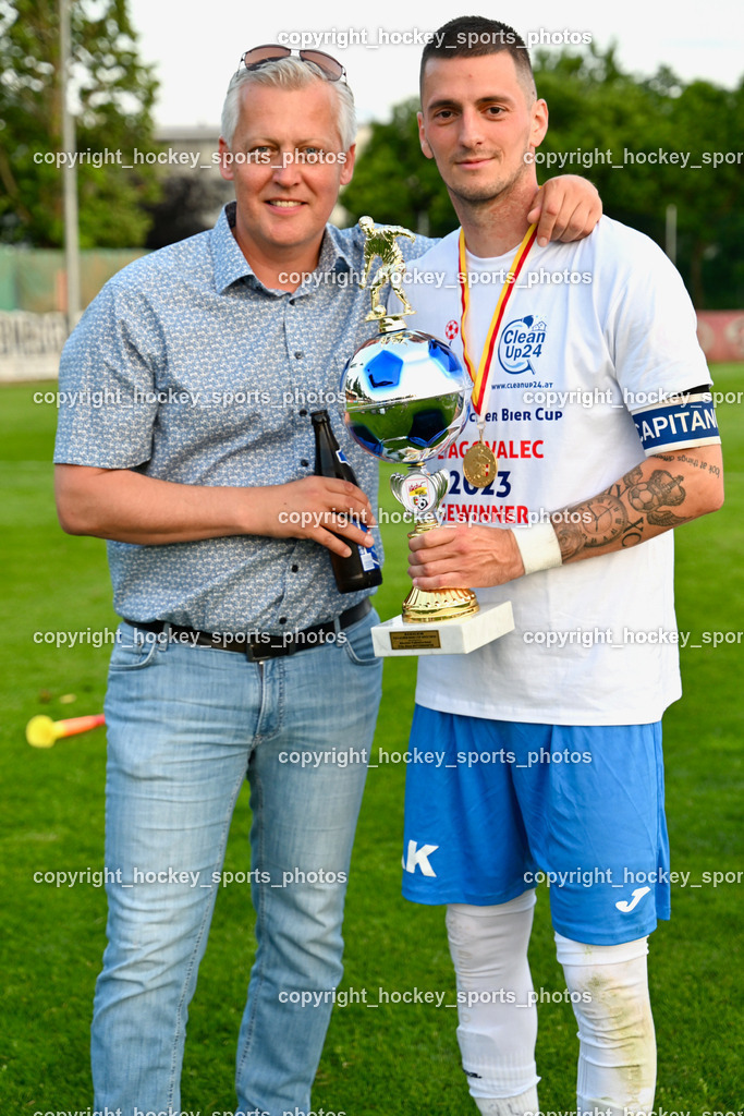 Villacher Bier Cup 2022/23 Siegerehrung SAK vs. SV Dellach Gail 17.6.2023 | hockey sports photos, Pressefotos, Sportfotos, hockey247, win 2day icehockeyleague, Handball Austria, Floorball Austria, ÖVV, Kärntner Eishockeyverband, KEHV, KFV, Kärntner Fussballverband, Österreichischer Volleyballverband, Alps Hockey League, ÖFB, 