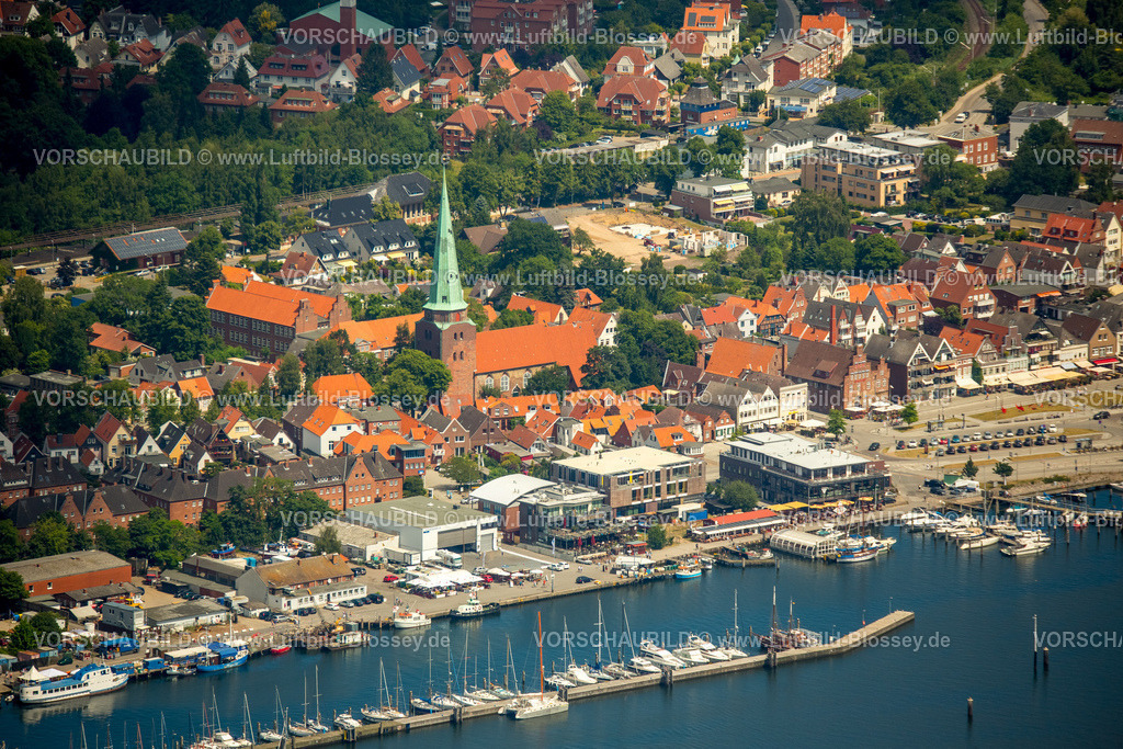 Luebeck15069301Travemuende | Altstadt und Mole von Travemünde, Travemünde,  Lübeck, Lübecker Bucht, Hansestadt, Schleswig-Holstein, Deutschland