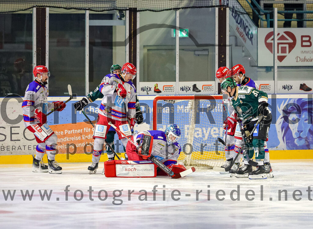 2025-09-14_027_TSV_Erding_gegen_EC_Peiting | Erding, Deutschland, 14.09.2025:Eishockey, Oberliga Süd 2025 / 2026, Testspiel, TSV Erding gegen EC Peiting, Endergebnis: 2:3Foto: Christian Riedel / fotografie-riedel.net