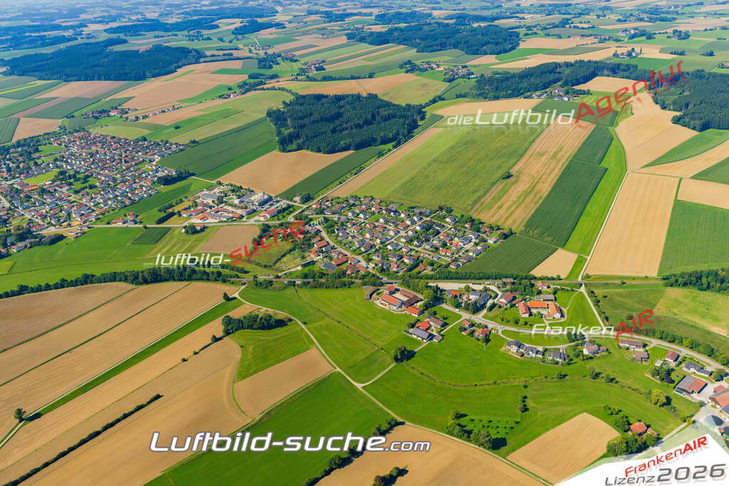 Schrägluftbild  Aich  Bodenkirchen - Das Luftbild wurde 2025 vom UL-Flugzeug heraus erstellt ( keine Drohne ) - Hochauflösende Luftaufnahme -Nicht vergleichbar mit Google Maps oder Satelittenbilder- Die Geschenkidee !Mit Lizenz und Bildrechte bestellbar