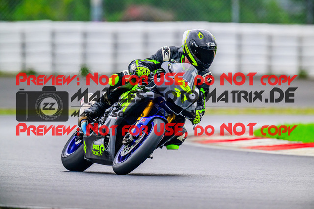 MaZZes_FotoMatrix_240910_6007705_2-28 | WEISS