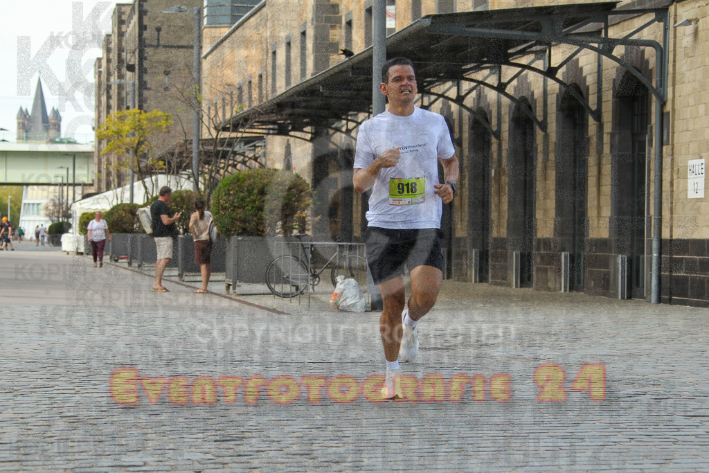 250920_1509_EV4_8156 | Sportfotografie im Rhein-Sieg Kreis, Köln, Bonn, NRW, Rheinland Pfalz, Hessen, etc. Unser Tätigkeitsfeld umfasst den Laufsport vom Volkslauf über den Marathon, Duathlon, Triathon bis zum Ultralauf wie Kölnpfad Ultra oder Schindertrail.