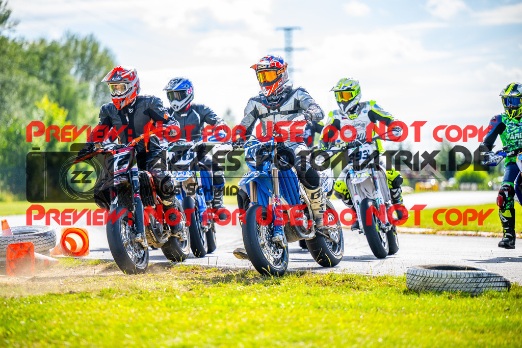 MaZZes_FotoMatrix_240713_6021986_8499 | S4