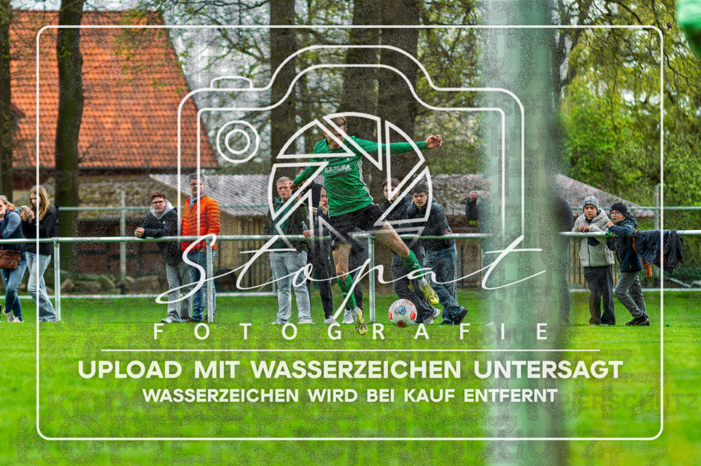 DZC_0915-Verbessert-RR | Moritz Erfurt (TSV Wietzendorf #10) beim Herren Kreisliga HK Spiel zwischen FG Fulde-Stellichte und TSV Wietzendorf im Fulder Zentralstadion, Fulde (Simon Paul Stopat) - Realisiert mit Pictrs.com