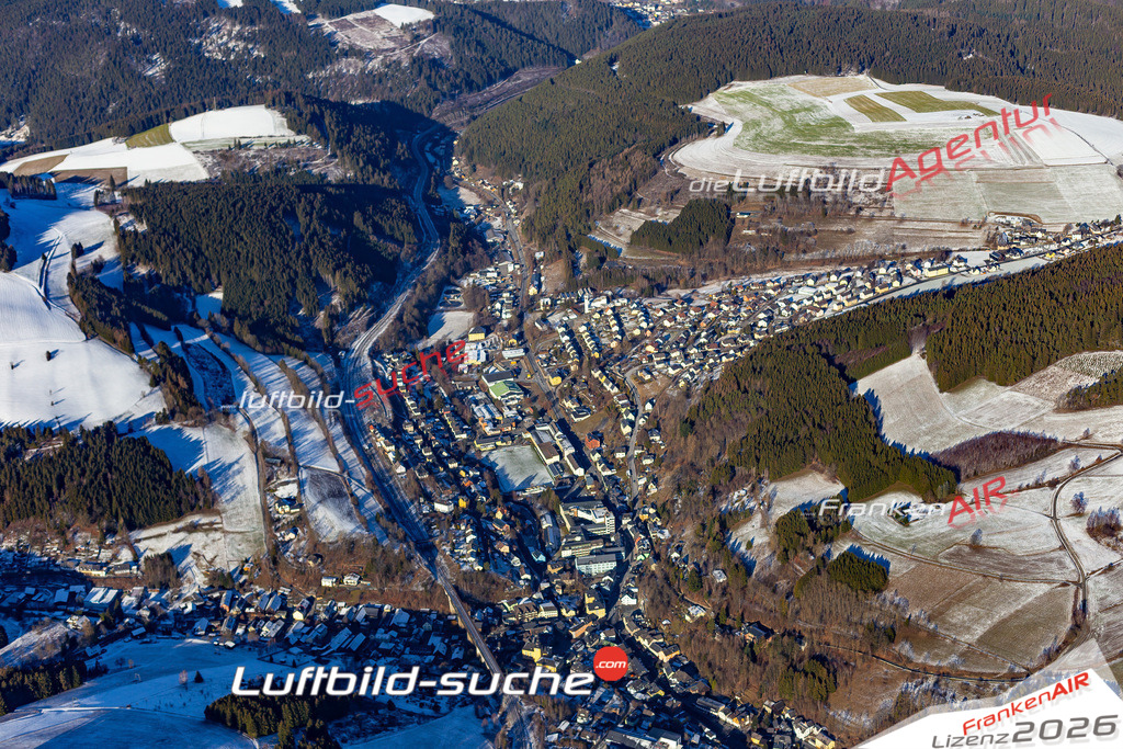 Das Luftbild der Stadt Ludwigsstadt wurde 2019 vom Flugzeug heraus erstellt (keine Drohne) Aufnahmehöhe ca.400 Meter- hohe Auflösung- beste Druck-Qualität garantiert!