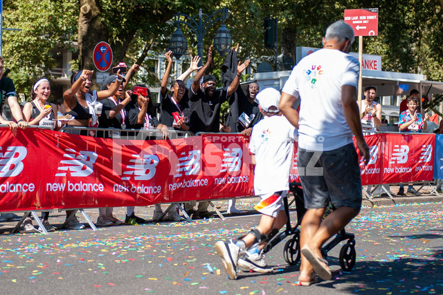 20240901_NSZ_9685 | DEU, Düsseldorf, 01.09.2024 Kö-Meile  - Realisiert mit Pictrs.com