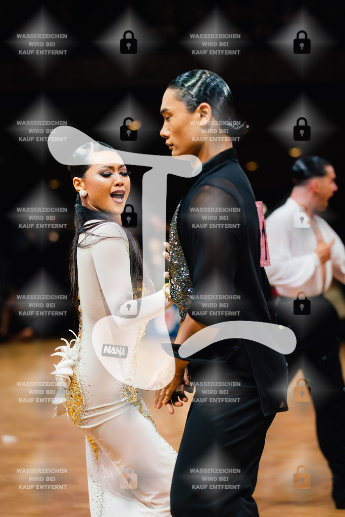 GOC 2025 - WDSF GrandSlam Latin 41st-43rd (172) Tian Lan _ Jingyi Chen (China)-2025-08-23-3574 | Webshop for digital downloads and prints of dance sport, event & show photographer Julian Link - Realisiert mit Pictrs.com