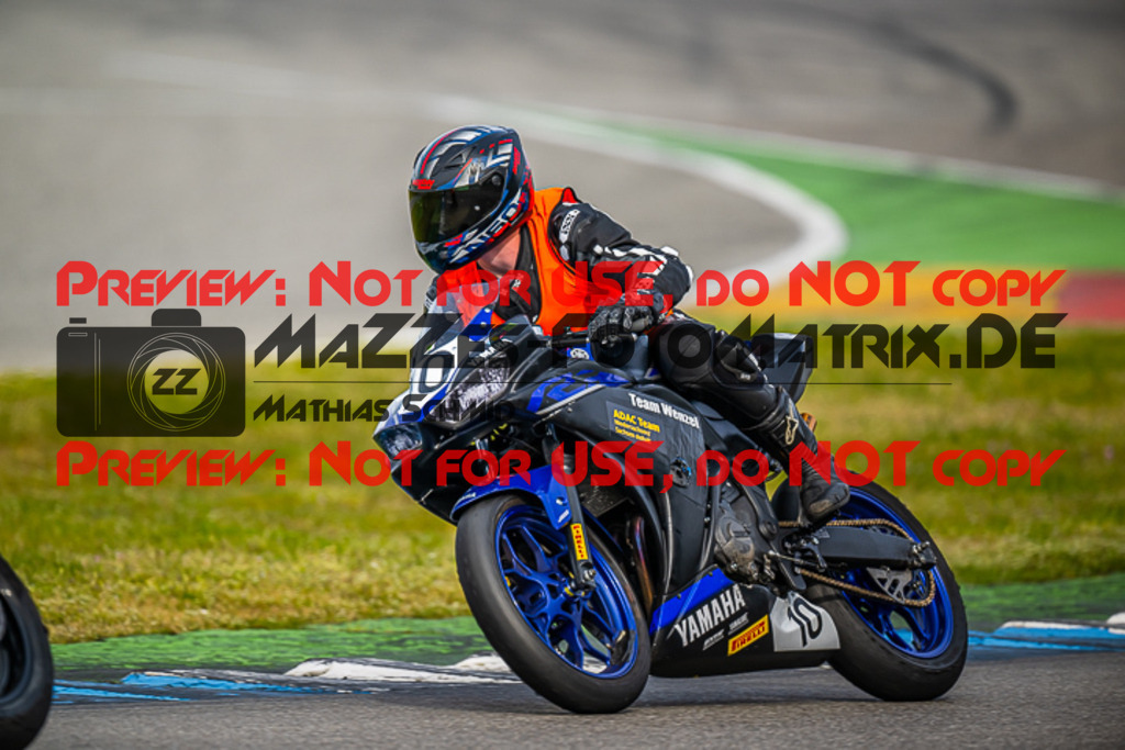 MaZZes_FotoMatrix_230410_2777 | INST