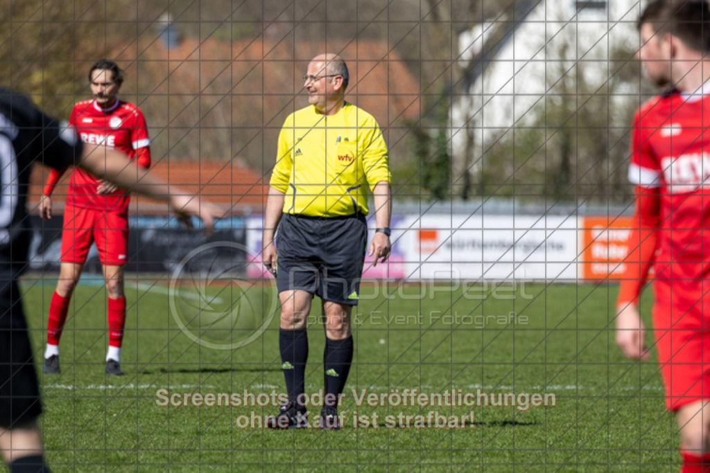 20250406_152724_0142 | #,1.FC Donzdorf (rot) vs. TSV Deizisau (schwarz), Fußball, Bezirksliga - Bezirk Neckar/Fils, 20. Spieltag, Saison 2024/2025, Rasenplatz Lautertal Stadion, Süßener Straße 16, 73072 Donzdorf, 06.04.2025 - 15:00 Uhr,Foto: PhotoPeet-Sportfotografie/Peter Harich