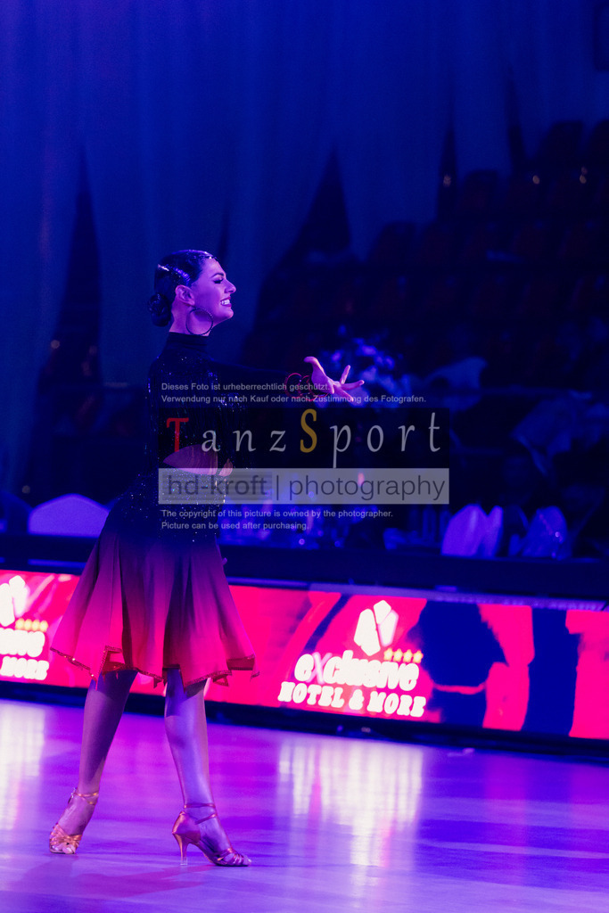IMG_8416 | Tanzsportbilder, Standardtanz, Lateintanz, WDSF, DTV, LTVB, dancecomp, goc, hessen tanzt, blaues band der spree, walzer, tango, wiener walzer, slowfox, quickstepp, samba, rumba, cha-cha-cha, paso doble. jive, hd-kroft photography, turniertanzsport