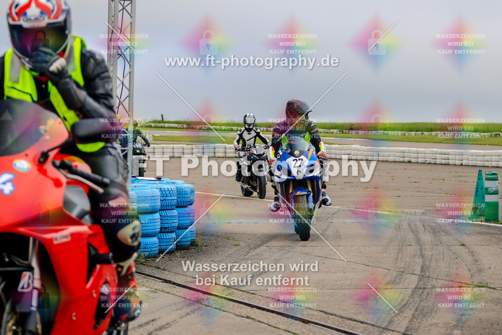 MotoTeam-7957 | Hier findet Ihr Bilder von Touristenfahrten auf der Nürburgring Nordschleife oder von anderen Veranstaltungen die ich besucht habe. Viel Spass beim Durch Schauen 