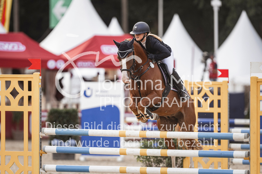 240906_BuCha_PonyA-5j-111 | Deine schönsten Turniermomente als professionelle Fotos! Entdecke hochwertige Pferdesport-Fotografie im Online-Shop. Jetzt Fotos finden & bestellen!