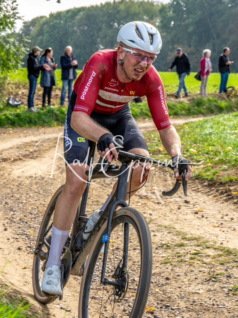 20251012_DSC04134 | Sportfotografie, Eventfotografie, Porträtfotografie, Radsport Fotograf, Triathlon Fotograf, Düsseldorf Fotograf, Köln Fotograf, Actionfotografie, Teamfotografie, Peoplefotografie, Business Portraits, Veranstaltungsfotografie, Reportagefotografie - Realisiert mit Pictrs.com