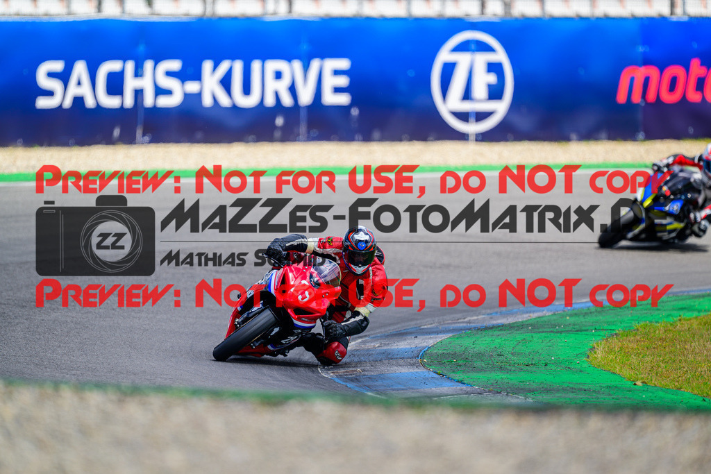 MaZZes_FotoMatrix_240615_6007705_1692 | ROT