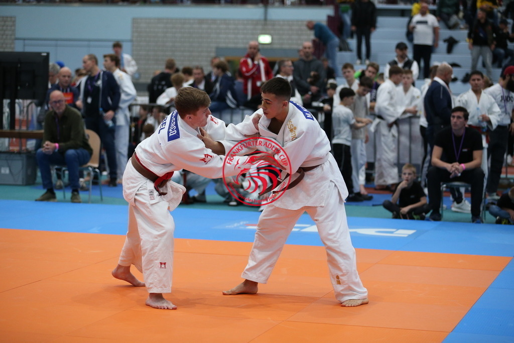 AT3Y1054 | Fotos vom Adler Cup - Pictures from Adler Cup

Hier findet Ihr alle Eindrücke und großen Momente der Adler Cup Wochenenden. Here you will find all impressions and great moments of the Adler Cup weekends. - Realisiert mit Pictrs.com