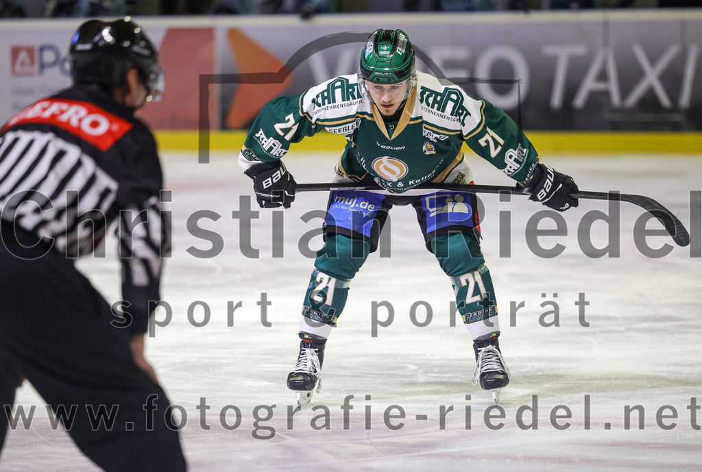 2026-01-06_020_TSV_Erding_gegen_EV_Lindau_Islanders | Erding, Deutschland, 06.01.2026:Eishockey, Oberliga Süd 2025 / 2026, 35. Spieltag, TSV Erding gegen EV Lindau Islanders, Endergebnis: 2:5Erik Modlmayr (Erding Gladiators, #21)Foto: Christian Riedel / fotografie-riedel.net