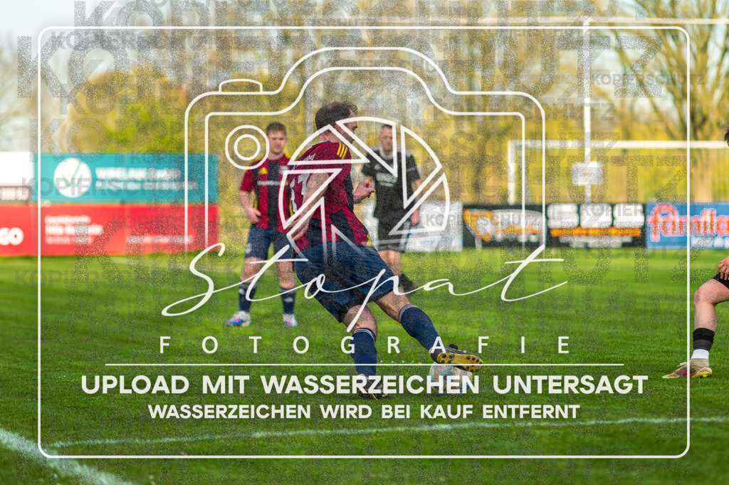 FGFSSGN-1011 | Jan Meyer (SG Nordheide 3 #17) beim Herren 3. Kreisklasse HK Spiel zwischen FG Fulde-Stellichte II und SG Nordheide III im Fulder Zentralstadion, Fulde (Simon Paul Stopat) - Realisiert mit Pictrs.com