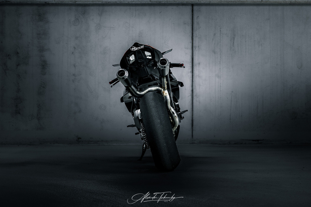 Ducati Panigale V4S | Entdecken Sie die faszinierende Welt von Alexander Tschuncky Arts: Kreative Fotografie, atemberaubende Automobilkunst und hochwertiger Bilderdruck. Lassen Sie sich inspirieren! - Realisiert mit Pictrs.com