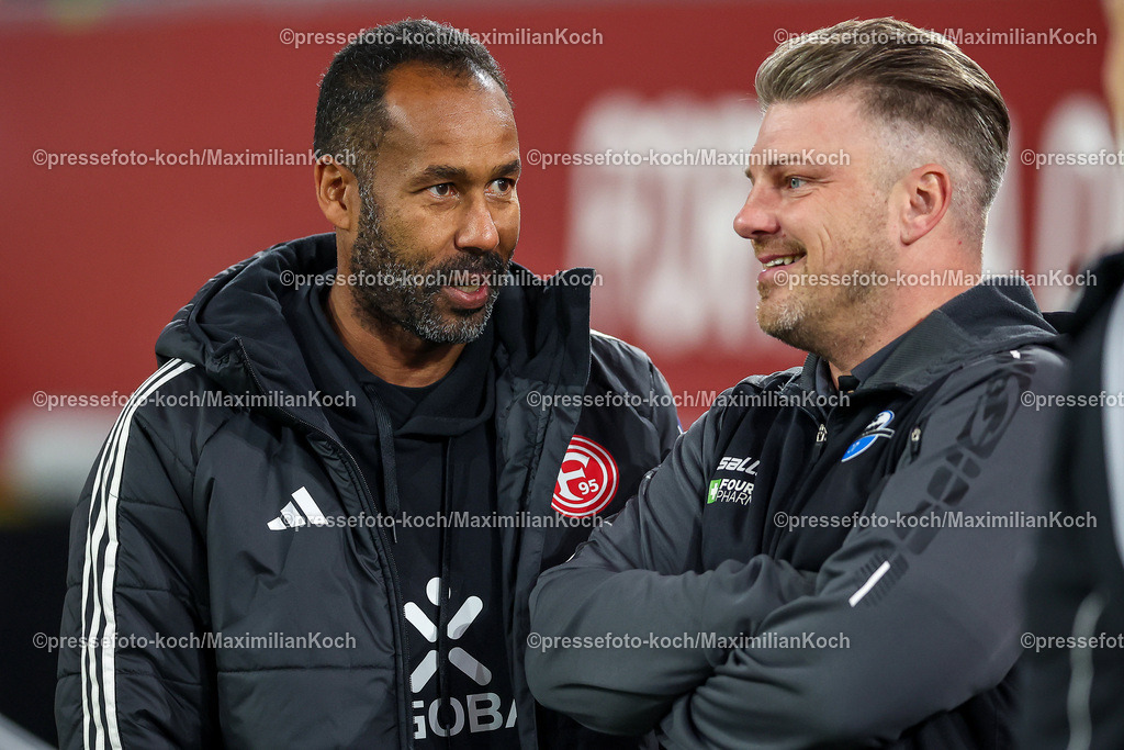 Due0911240109602115 | 09.11.2024, Fußball, Fortuna Düsseldorf - SC Paderborn 07, 2. Bundesliga, Merkur Spiel-Arena, Saison 2024 2025: Cheftrainer Daniel Thioune (Trainer Fortuna Düsseldorf) neben Trainer Lukas Kwasniok (Cheftrainer Paderborn)DFB regulations prohibit any use of photographs as image sequences and or quasi-video.