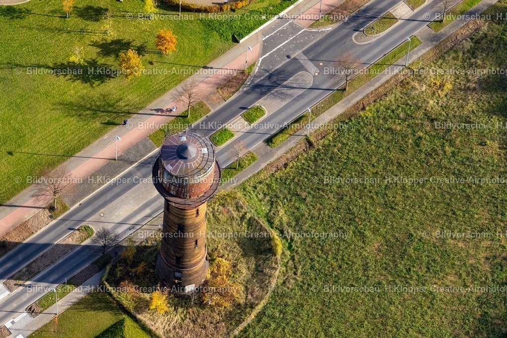 Luftbilder Alsorf-7432 | Luftbildfotografie Bauwerk des Industriedenkmales Wasserturm " Wasserturm Annagelände " an der Straße Konrad-Adenauer-Allee in Alsdorf im Bundesland Nordrhein-Westfalen, Deutschland. - Realisiert mit Pictrs.com