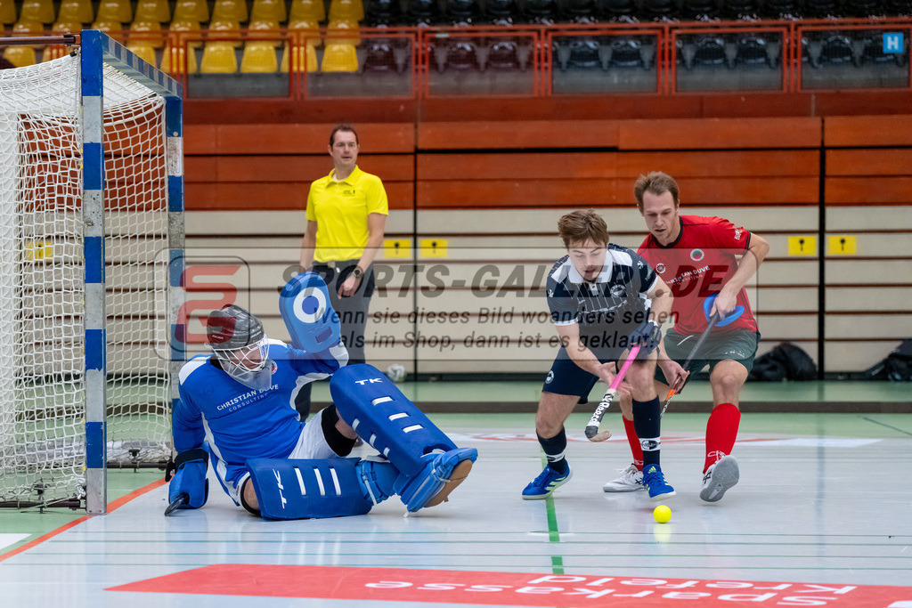 HK_20241207_109626 | 1. Bundesliga Halle Herren Crefelder HTC - Blau Weiss Köln am 7.12.2024 CHTC Glockenspitz Halle , Krefeld , Lasse Kille Torwart ( Crefelder HTC #32 )