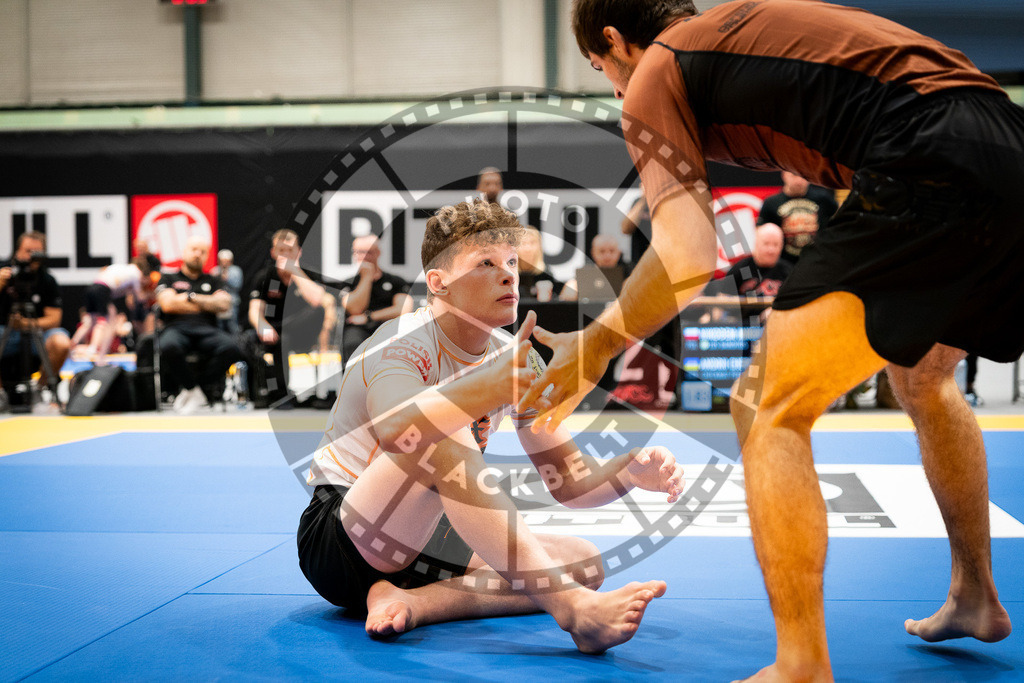 20250906PBB4554 | Fighters compete during the ADCC European Trials  competition in Warsaw, Poland, on September 6, 2025.