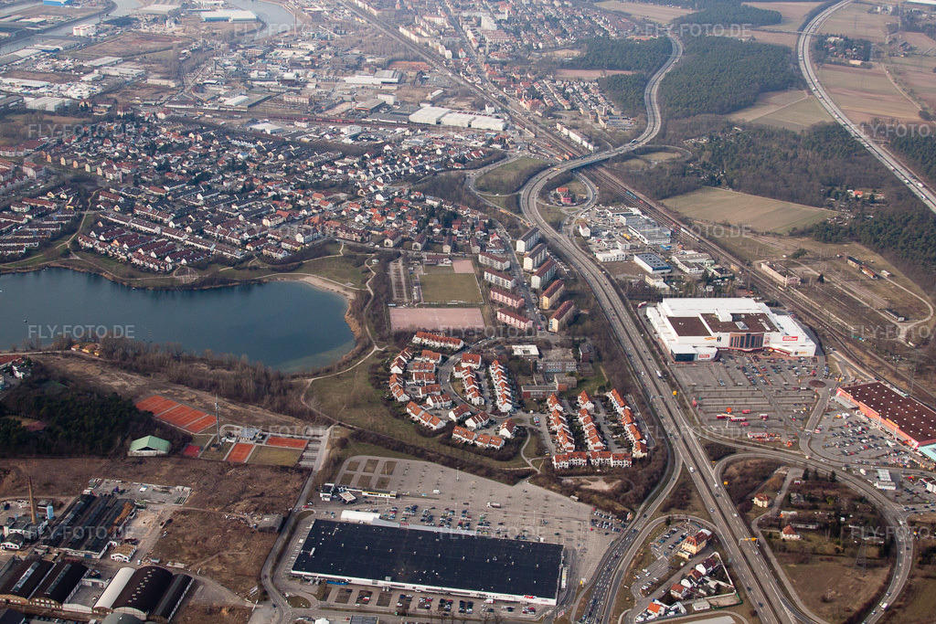 Luftbild: Rheinauer See im Ortsteil Rheinau in Mannheim im Bundesland Baden-Württemberg in Deutschland. Foto: IMG_24938.jpg vom 18.03.2010 durch Werner Riehm/FLY-FOTO.de