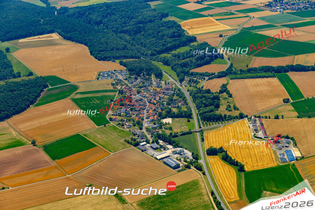 Das Luftbild zeigt : Unterwittbach Kreuzwertheim - Die Luftaufnahme wurde 2023 vom UL-Flugzeug aus erstellt ( keine Drohne ) - Hochauflösende Luftaufnahme - Für grossformatige Ausdrucke geeignet. Die Geschenkidee !Mit Lizenz und Bildrechte bestellbar