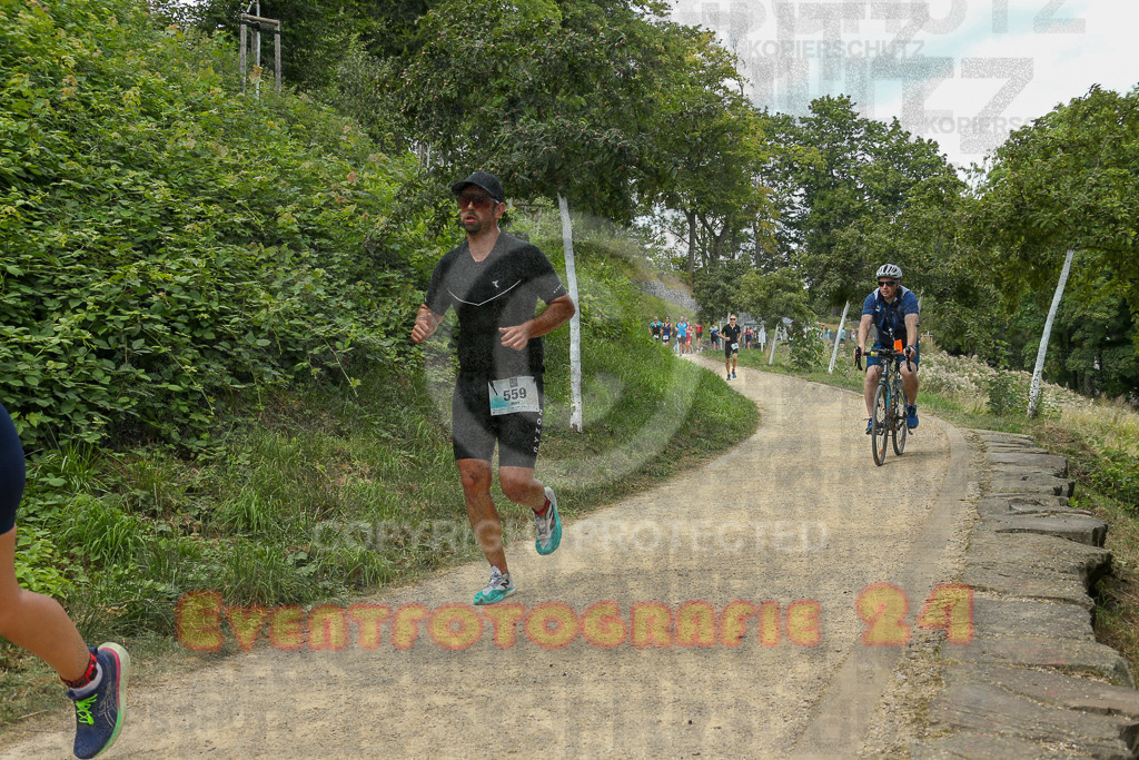 250824_1345_EX1_3568 | Sportfotografie im Rhein-Sieg Kreis, Köln, Bonn, NRW, Rheinland Pfalz, Hessen, etc. Unser Tätigkeitsfeld umfasst den Laufsport vom Volkslauf über den Marathon, Duathlon, Triathon bis zum Ultralauf wie Kölnpfad Ultra oder Schindertrail.