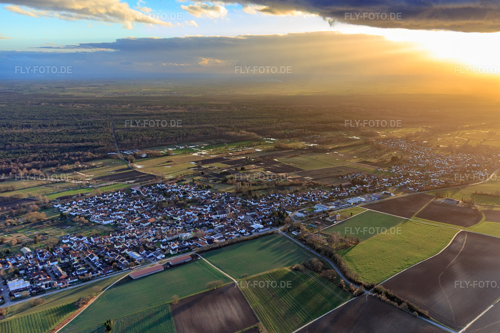 Luftbild: Ortsansicht von Nordwesten in Steinfeld im Bundesland Rheinland-Pfalz in Deutschland. Foto: IMG_130334.jpg vom 06.01.2022 durch Werner Riehm/FLY-FOTO.de