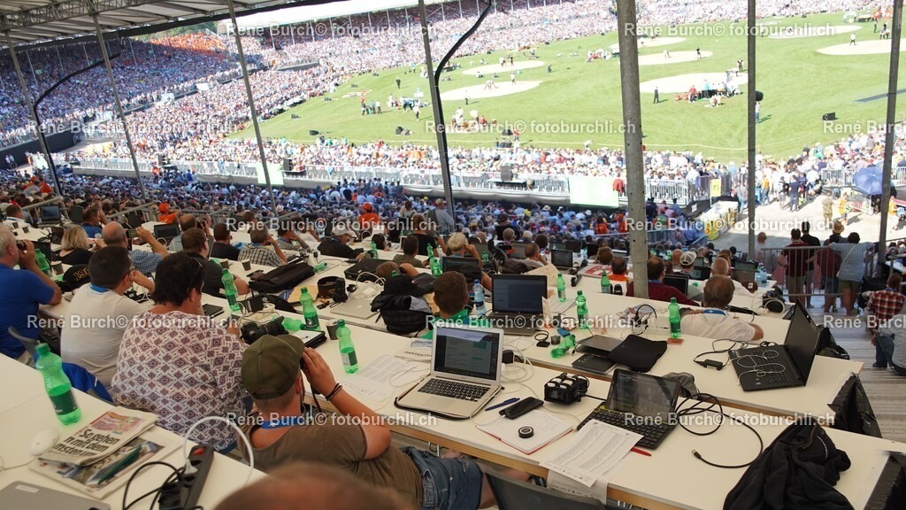 DSC08228 (2) | René Burch leidenschaftlicher Fotograf aus Kerns in Obwalden.  Hier finden sie Sport, Landschaft und Natur Fotografie.
 - Realisiert mit Pictrs.com