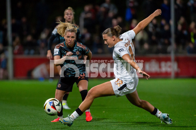 20241020NSZ_1729 | Linda Dallmann (Bayern München,No.10) und Julia Mickenhagen (Bayer Leverkusen,No.12)DEU, Leverkusen, 20.10.2024 Fußball, Frauen, Google Pixel Frauen-Bundesliga, Saison 2024/2025, 7. Spieltag, Bayer 04 Leverkusen - FC Bayern MünchenDIE DFB-RICHTLINIEN UNTERSAGEN JEGLICHE NUTZUNG VON FOTOS ALS SEQUENZBILDER UND/ODER VIDEOÄHNLICHE FOTOSTRECKEN - Realisiert mit Pictrs.com