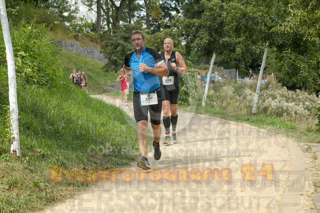 250824_1346_EX1_3624 | Sportfotografie im Rhein-Sieg Kreis, Köln, Bonn, NRW, Rheinland Pfalz, Hessen, etc. Unser Tätigkeitsfeld umfasst den Laufsport vom Volkslauf über den Marathon, Duathlon, Triathon bis zum Ultralauf wie Kölnpfad Ultra oder Schindertrail.