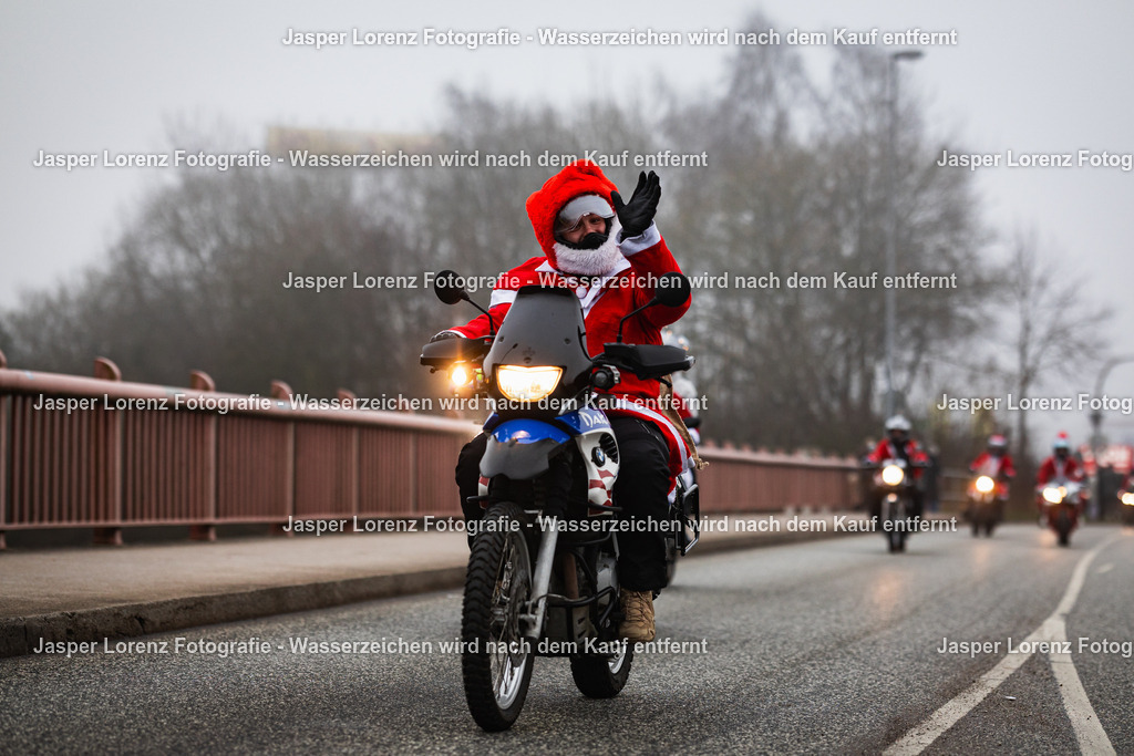 X-Mas Ride I Kiel I 2025 | Jasper Lorenz Fotografie - Realisiert mit Pictrs.com