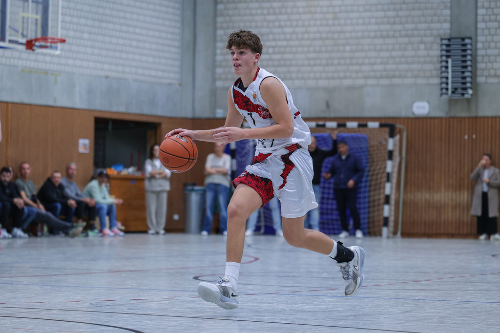 JBBL BAYER GIANTS vs Young Lions Wuppertal-76 | Fotos von Basketballspielen aus dem Raum NRW fotografiert von Gero Mueller-Laschet und Daniel Schaefer - Realisiert mit Pictrs.com
