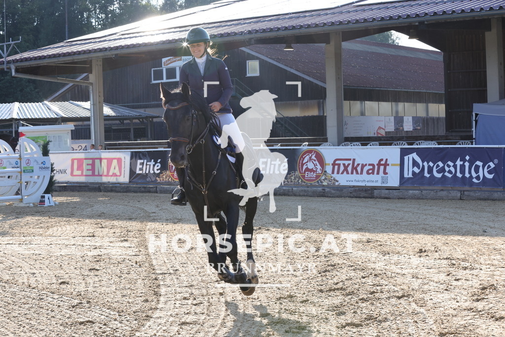 0P6A8380 | Willkommen bei Brunnmayr - Design & Fotografie – Ihrem Spezialisten für Reitturniere und Pferdeveranstaltungen in Oberösterreich, Salzburg und Bayern! Seit über 17 Jahren sind wir leidenschaftlich dabei.