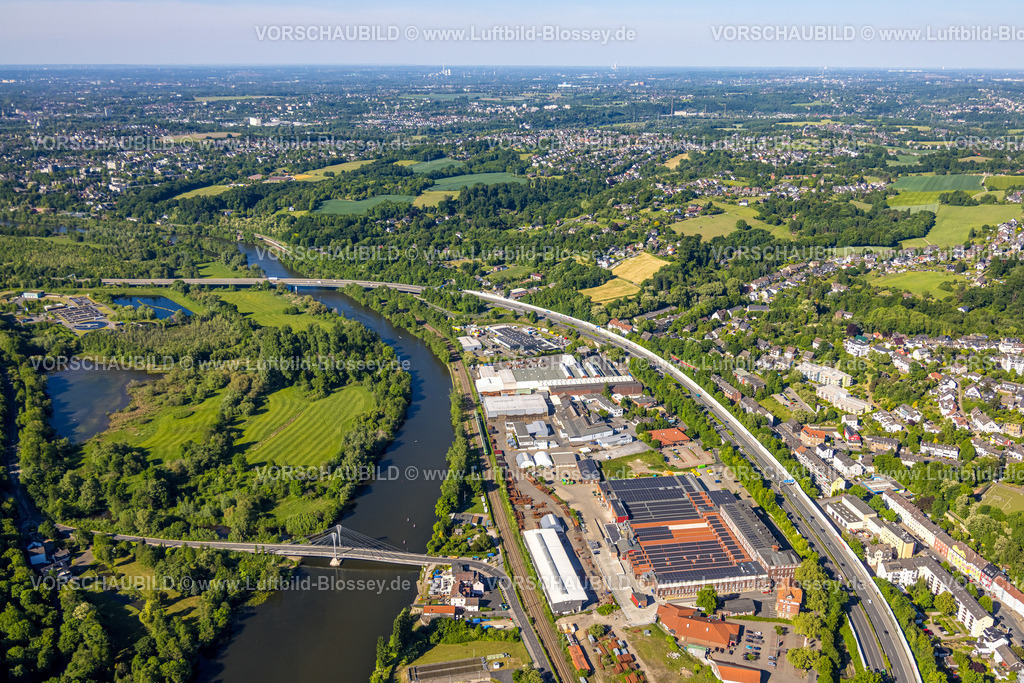 Essen250509473Kupferdreh | Luftbild, Gewerbegebiet Kupferdreher Straße am Fluss Ruhr mit Kampmannbrücke und Autobahn A44, Kupferdreh, Essen, Ruhrgebiet, Nordrhein-Westfalen, Deutschland
