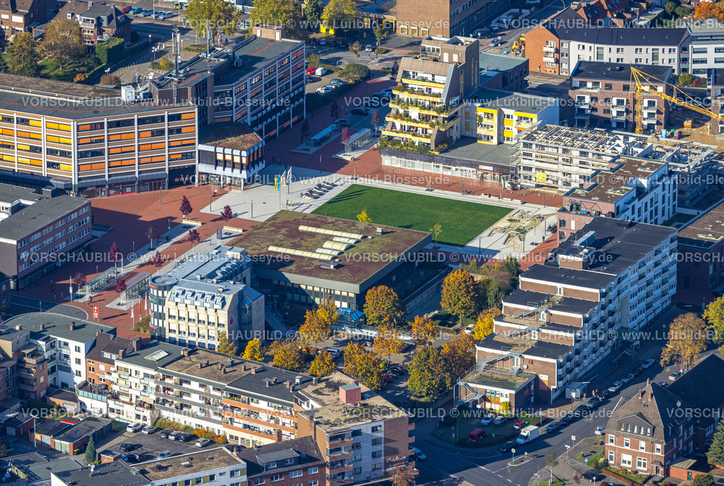 Kamp-Lintfort221004657 | Luftbild, City Rathausquartier Neugestaltung mit Rasenfläche, Baustelle, Kamperbruch, Kamp-Lintfort, Niederrhein, Ruhrgebiet, Nordrhein-Westfalen, Deutschland