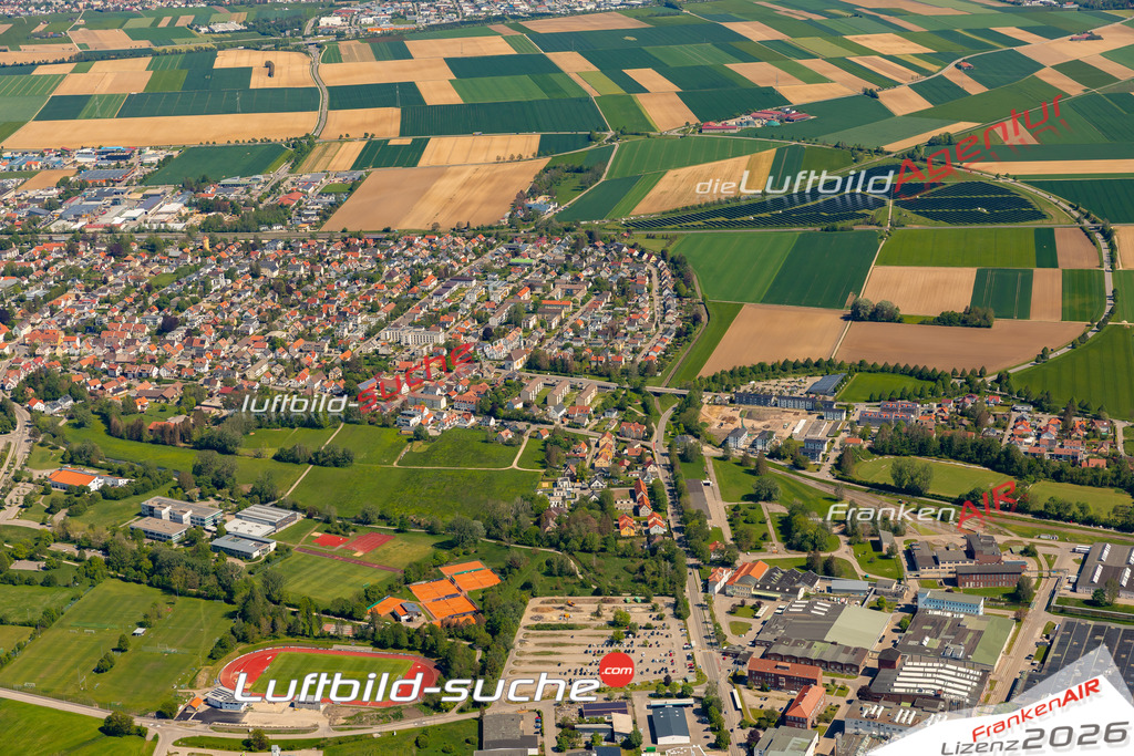 Das Luftbild zeigt :  Bobingen - Die Luftaufnahme wurde 2024 vom UL-Flugzeug aus erstellt ( keine Drohne ) - Hochauflösende Luftaufnahme - Für grossformatige Ausdrucke geeignet. Die Geschenkidee !Mit Lizenz und Bildrechte bestellbar
