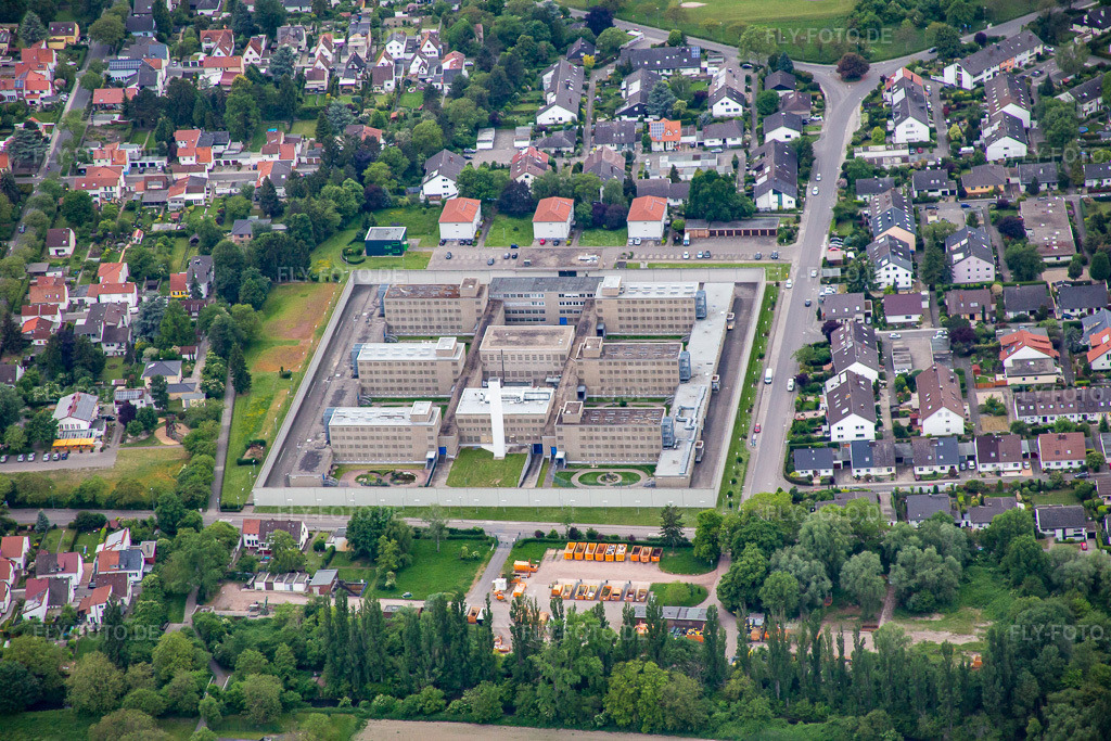 Luftbild: Justizvollzugsanstalt in Frankenthal im Bundesland Rheinland-Pfalz in Deutschland. Foto: IMG_089049.jpg vom 20.05.2016 durch Werner Riehm/FLY-FOTO.de