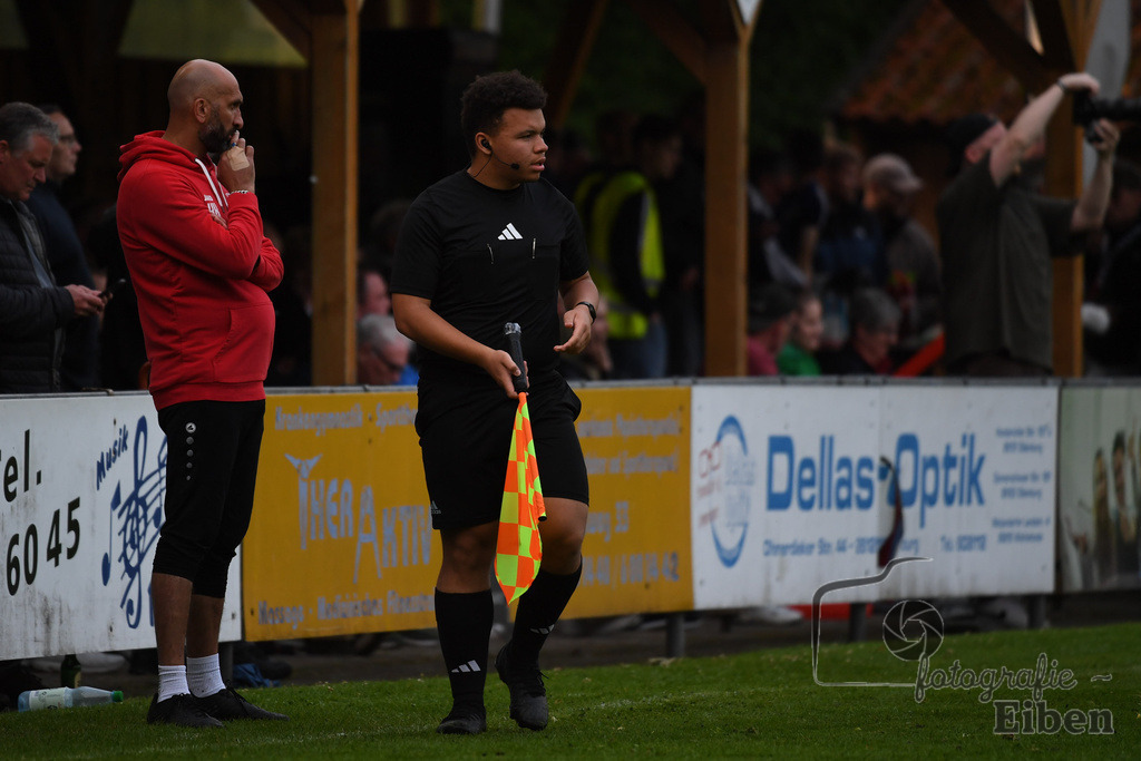 BV Bockhorn-SG FriPe | Relegation zur Kreisliga; BV Bockhorn (blau)-SG FriPe (rot) am 05.06.2025 in Oldenburg/Ofenerdiek (Lagerstraße), Photo: Philip Eiben 2025 - Realisiert mit Pictrs.com
