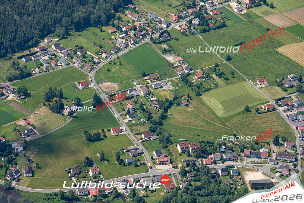 Die Luftbildaufnahme Mehlmeisel -  wurde 2019 mittels Flugzeug (keine Drohne) erstellt. Perfekte Schärfe und Druck- Ergebnisse- Garantiert!