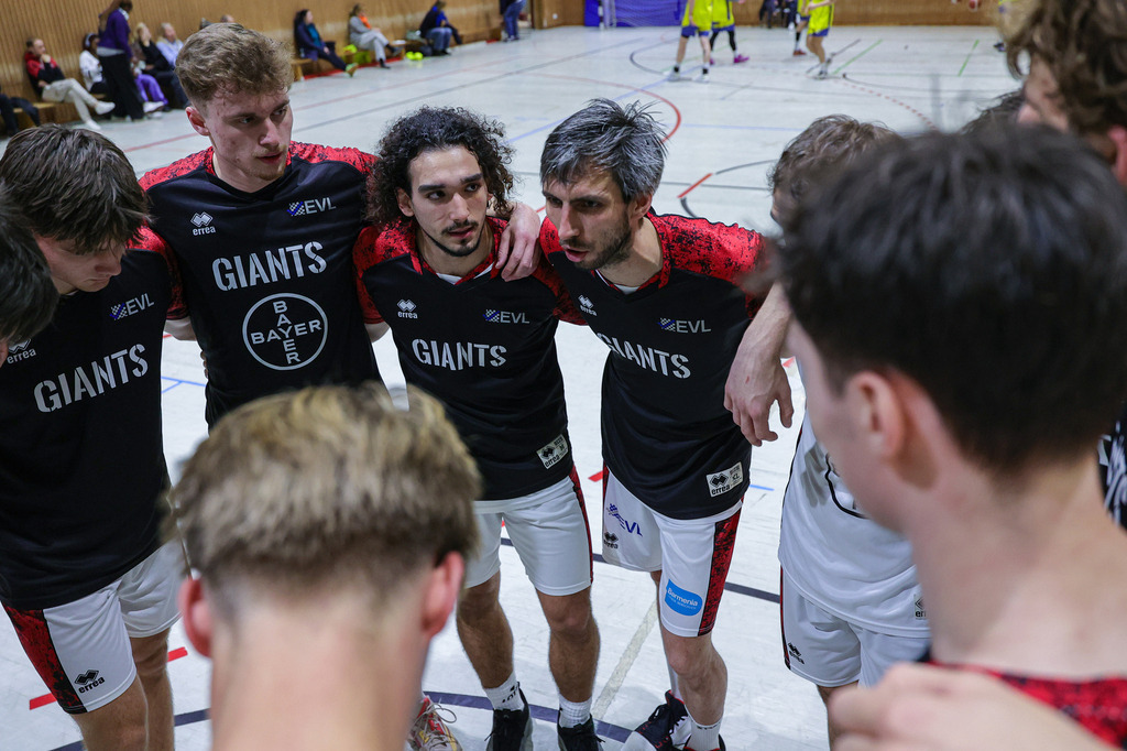 Regio BAYER GIANTS vs SV Haspe 70-2 | Fotos von Basketballspielen aus dem Raum NRW fotografiert von Gero Mueller-Laschet und Daniel Schaefer - Realisiert mit Pictrs.com
