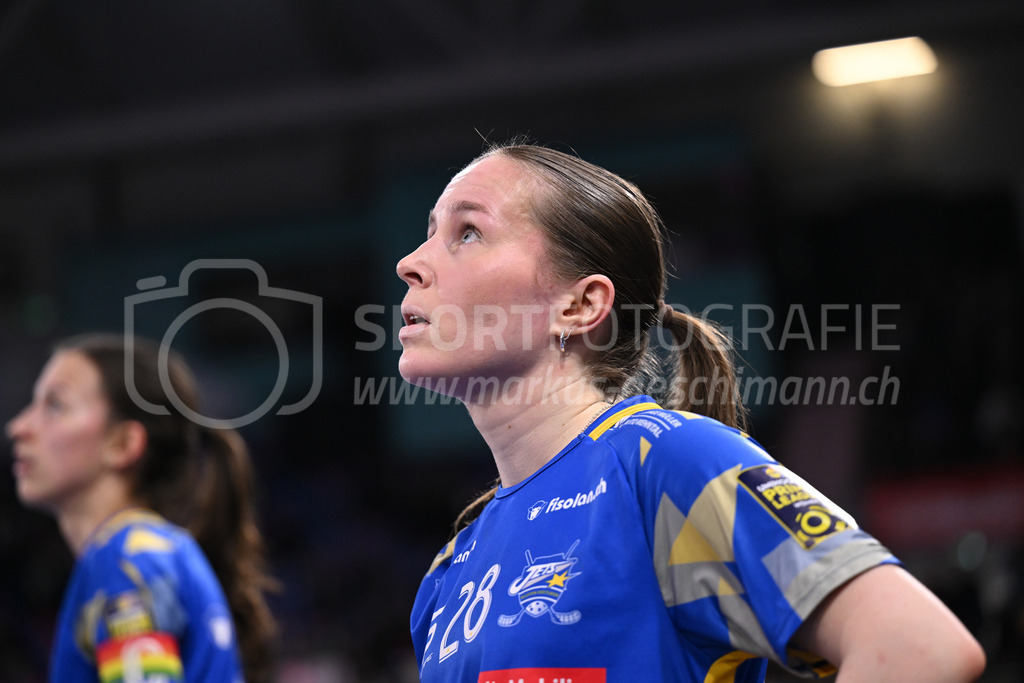 Kloten-Dietlikon Jets vs Skorpion Emmental Zollbrück - 15. April 2023 | 15.04.2023, Kloten, stimo arena, Swiss Unihockey Superfinal Frauen: Kloten-Dietlikon Jets - UHV Skorpion Emmental, Sara Piispa (#28 Kloten-Dietlikon Jets). - Realisiert mit Pictrs.com