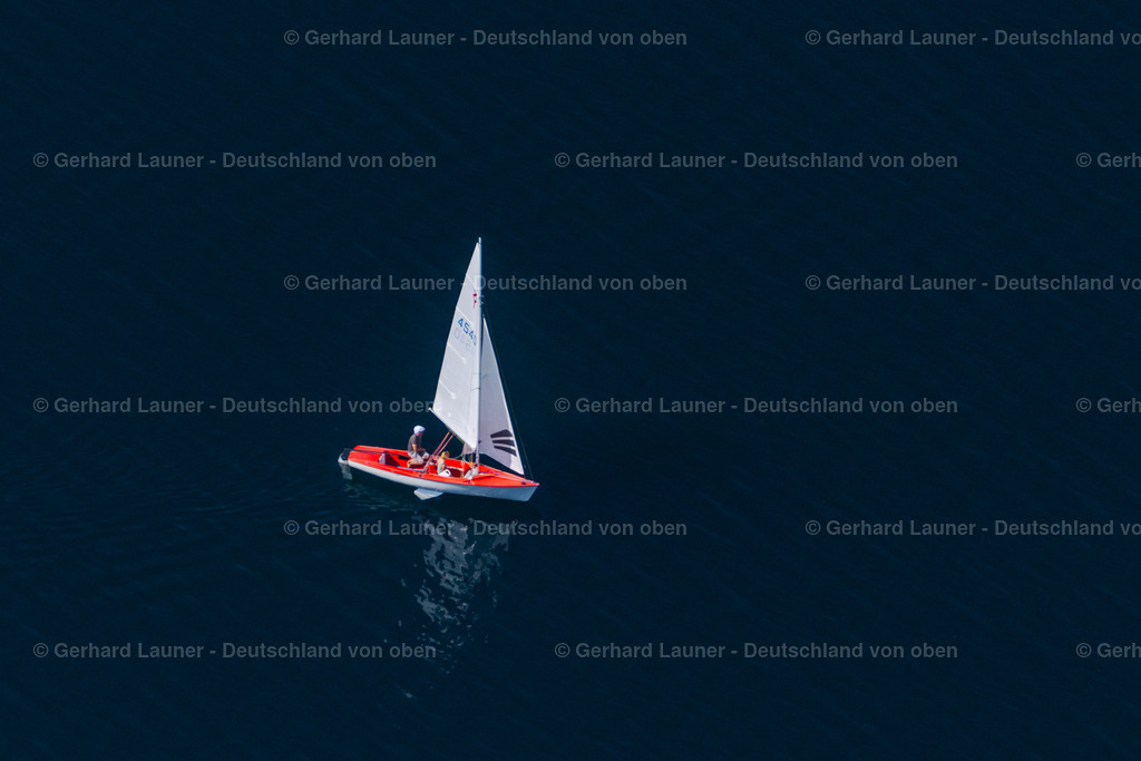 4041570 | LEIPZIG 15.09.2020 Segelboot auf dem Cospudener See im Ortsteil Lauer in Leipzig im Bundesland Sachsen, Deutschland. // Sailing boat on the Cospudener See in the district Lauer in Leipzig in the state Saxony, Germany. Foto: Gerhard Launer