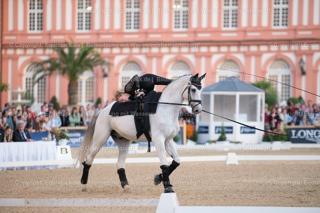 20230527_Voltigieren_NASPA_Flutlicht_0106 | equistock